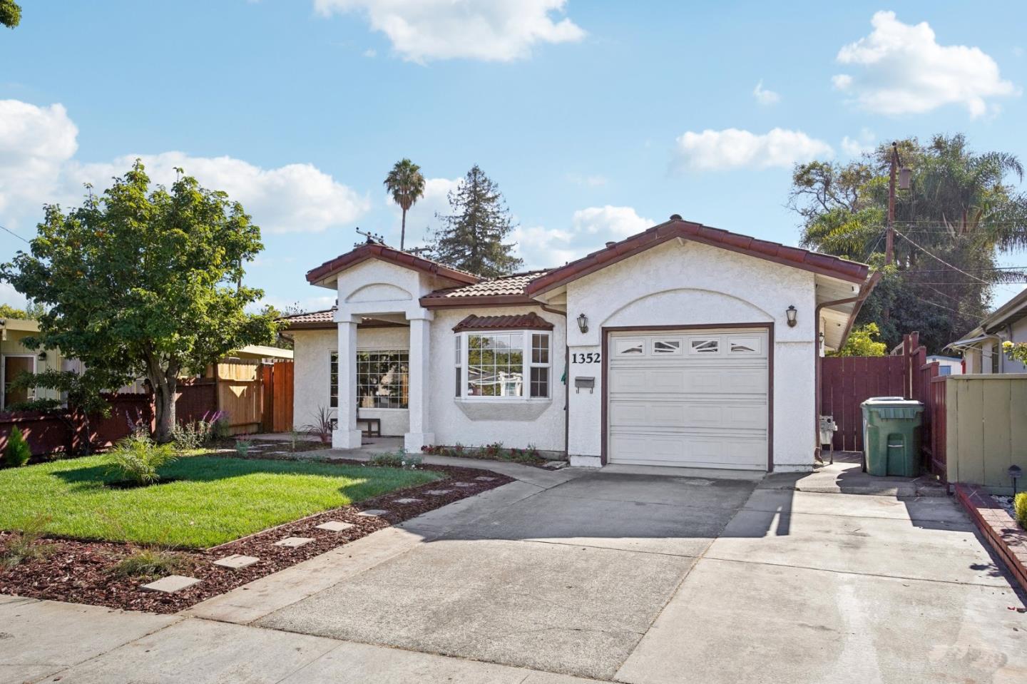 1352 Don AVE