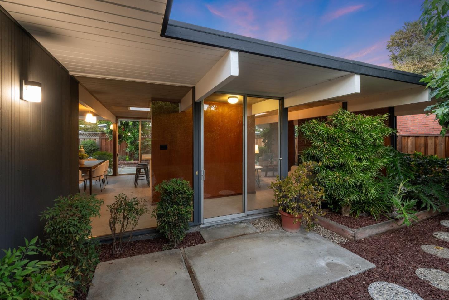 2302 Fairglen DR