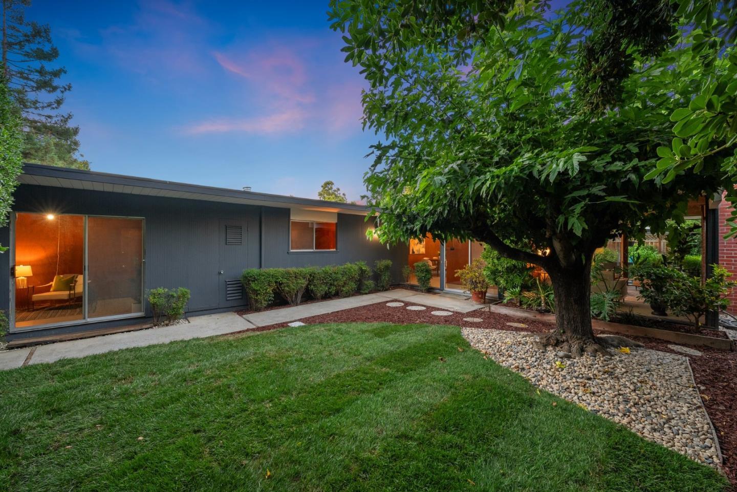 2302 Fairglen DR