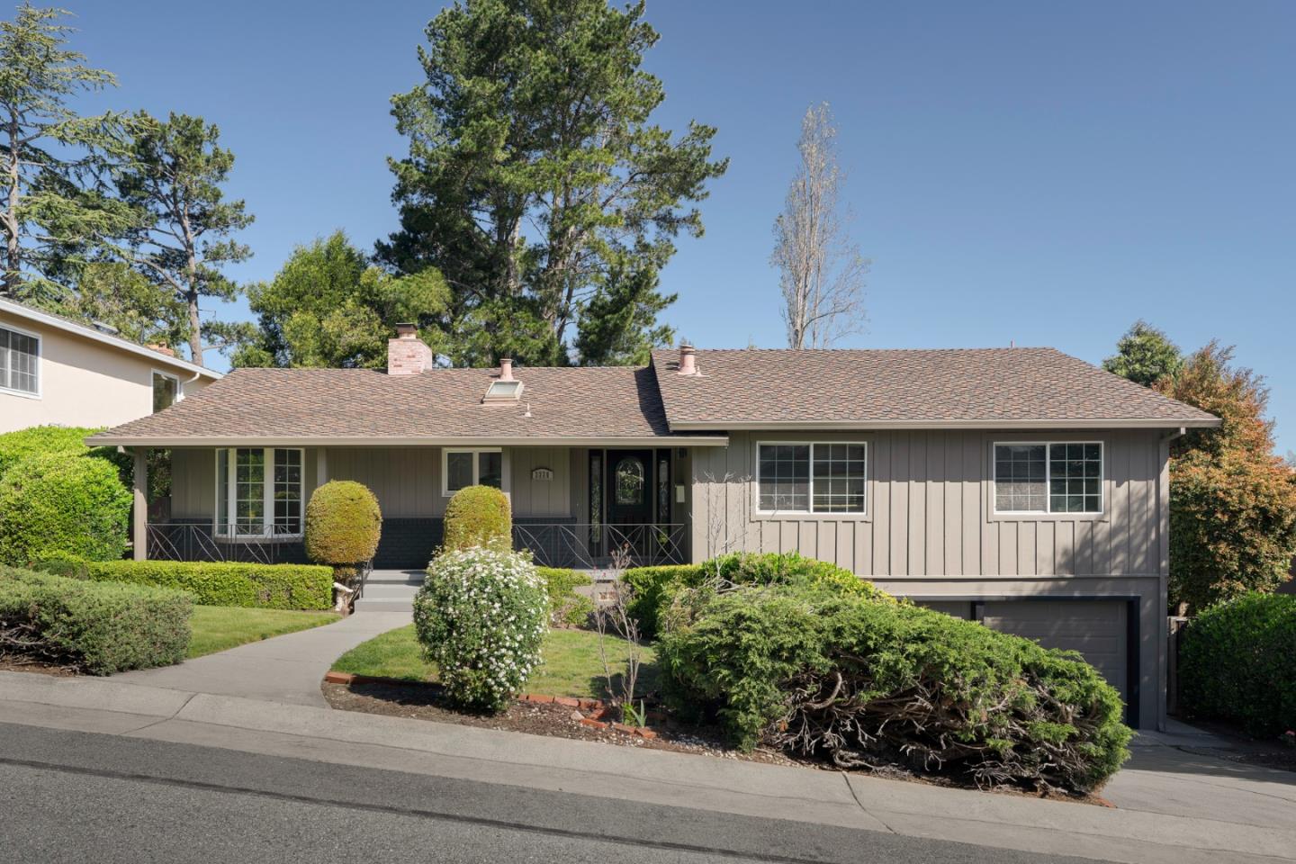 3330 Caxton CT