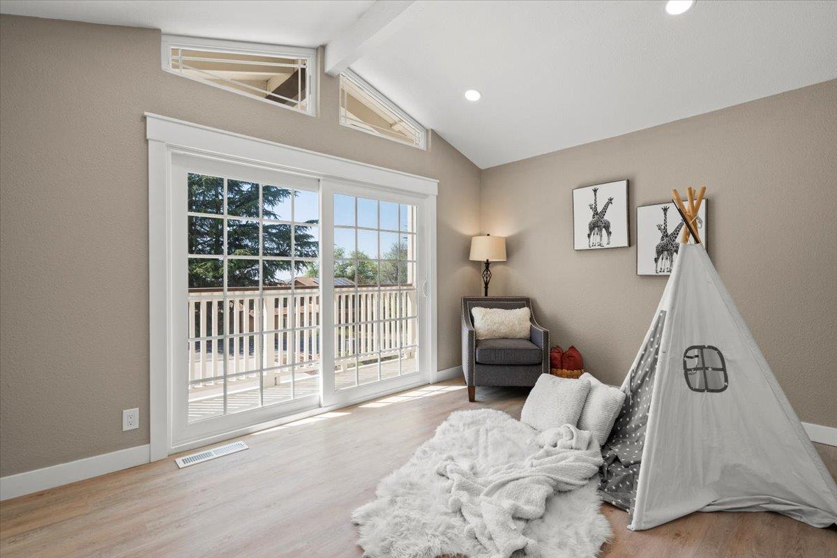 16385 Jackson Oaks Drive