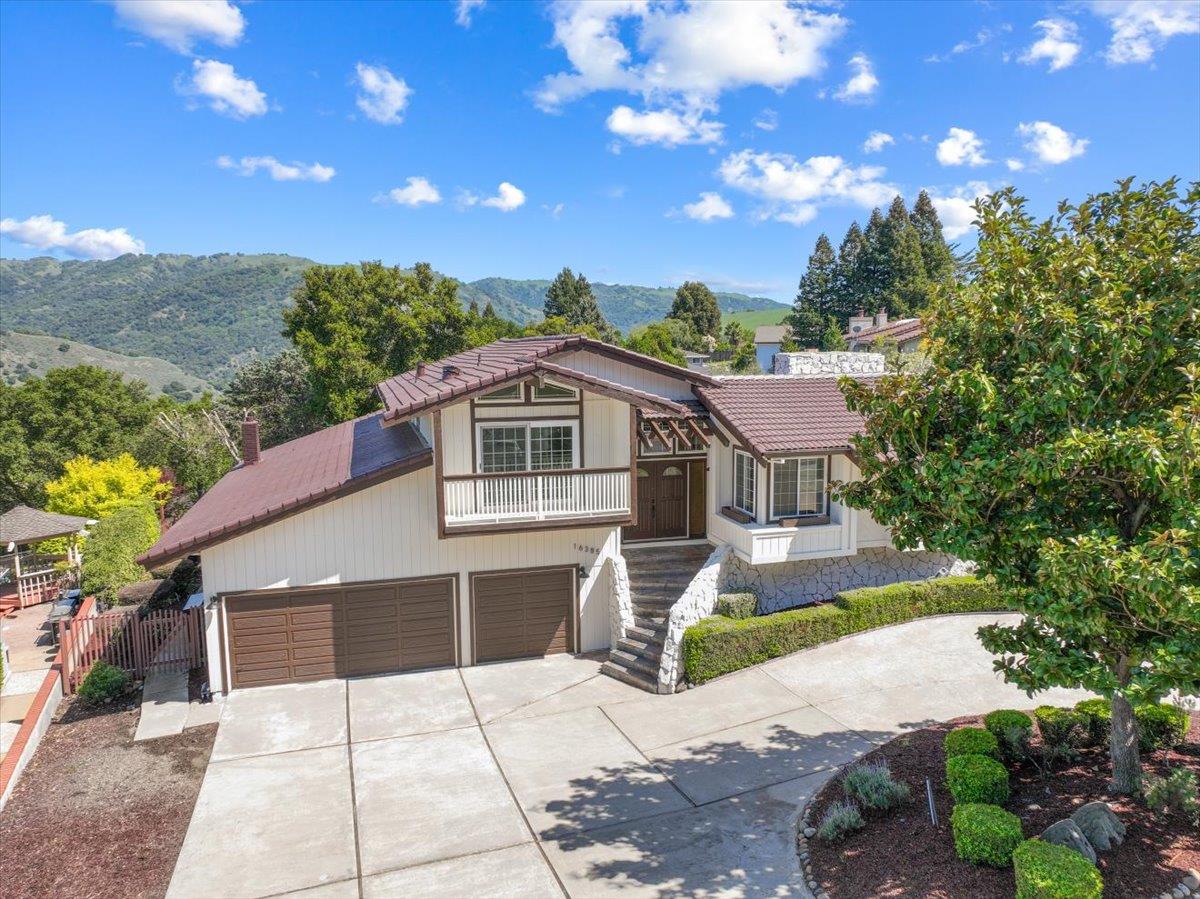 16385 Jackson Oaks Drive