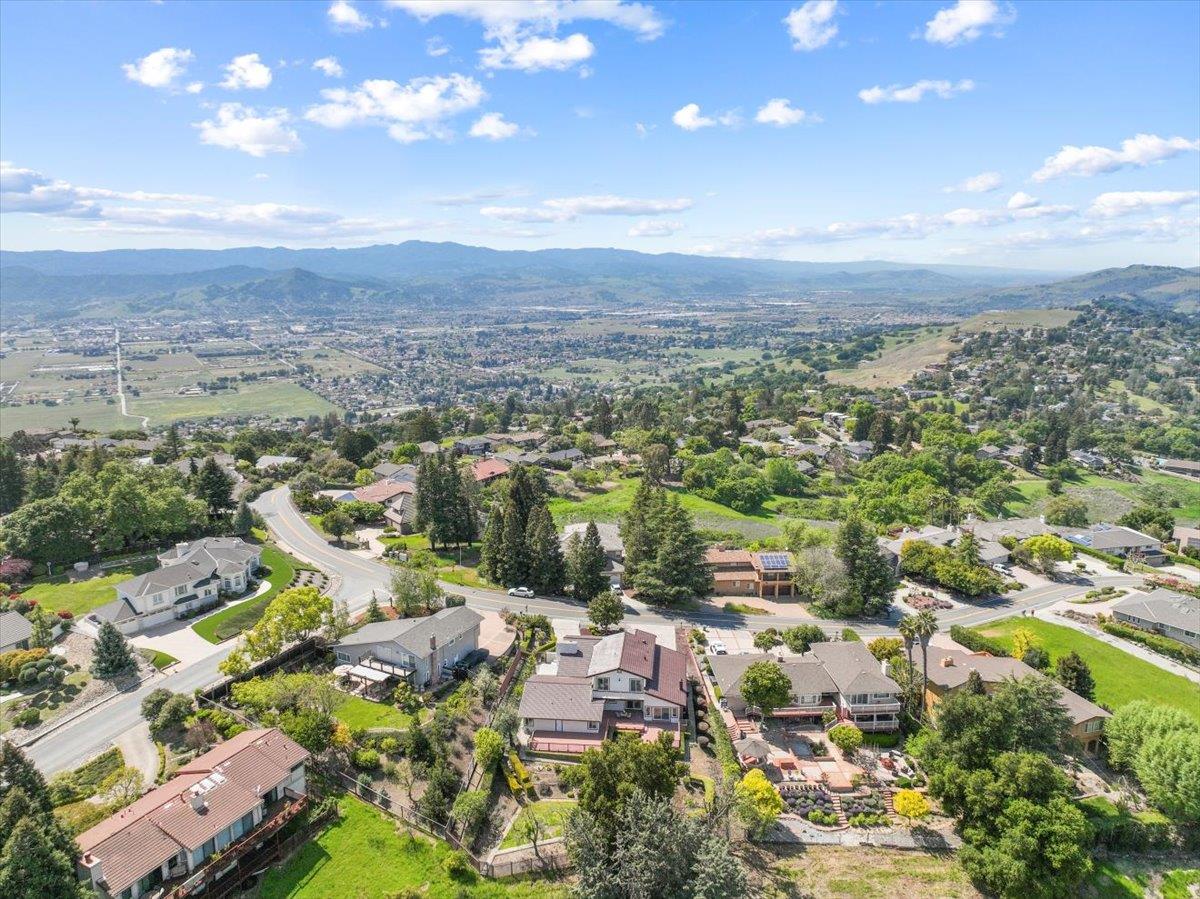 16385 Jackson Oaks Drive