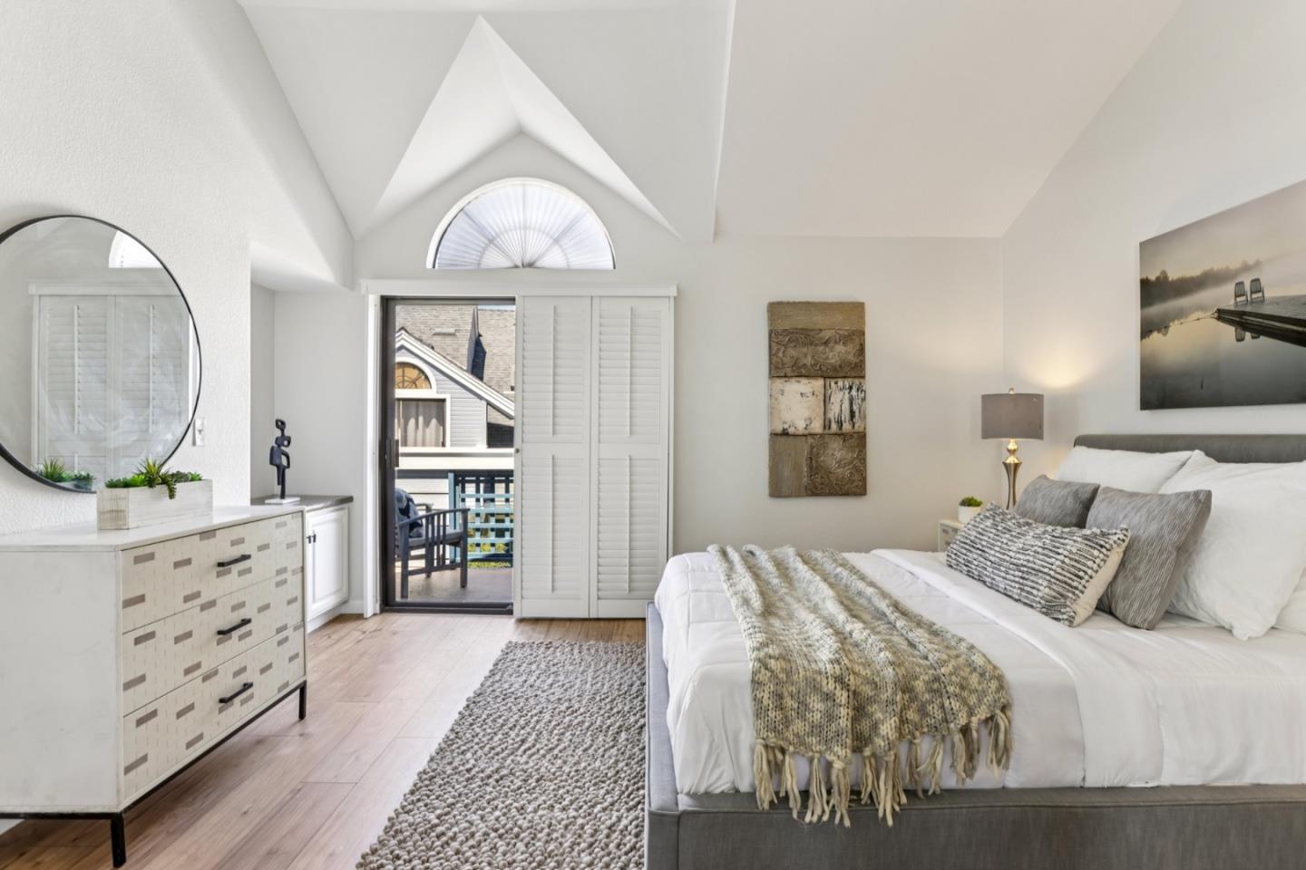 472 Mountain Laurel Court