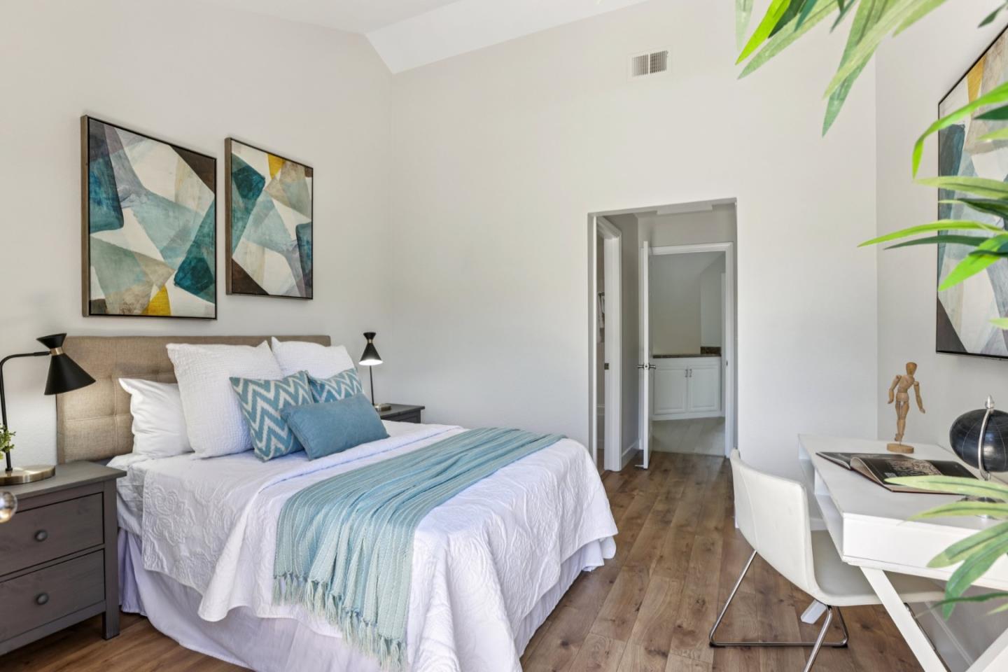 472 Mountain Laurel Court