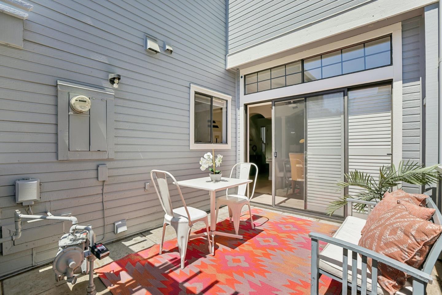 472 Mountain Laurel Court