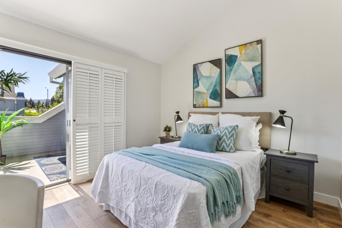 472 Mountain Laurel Court