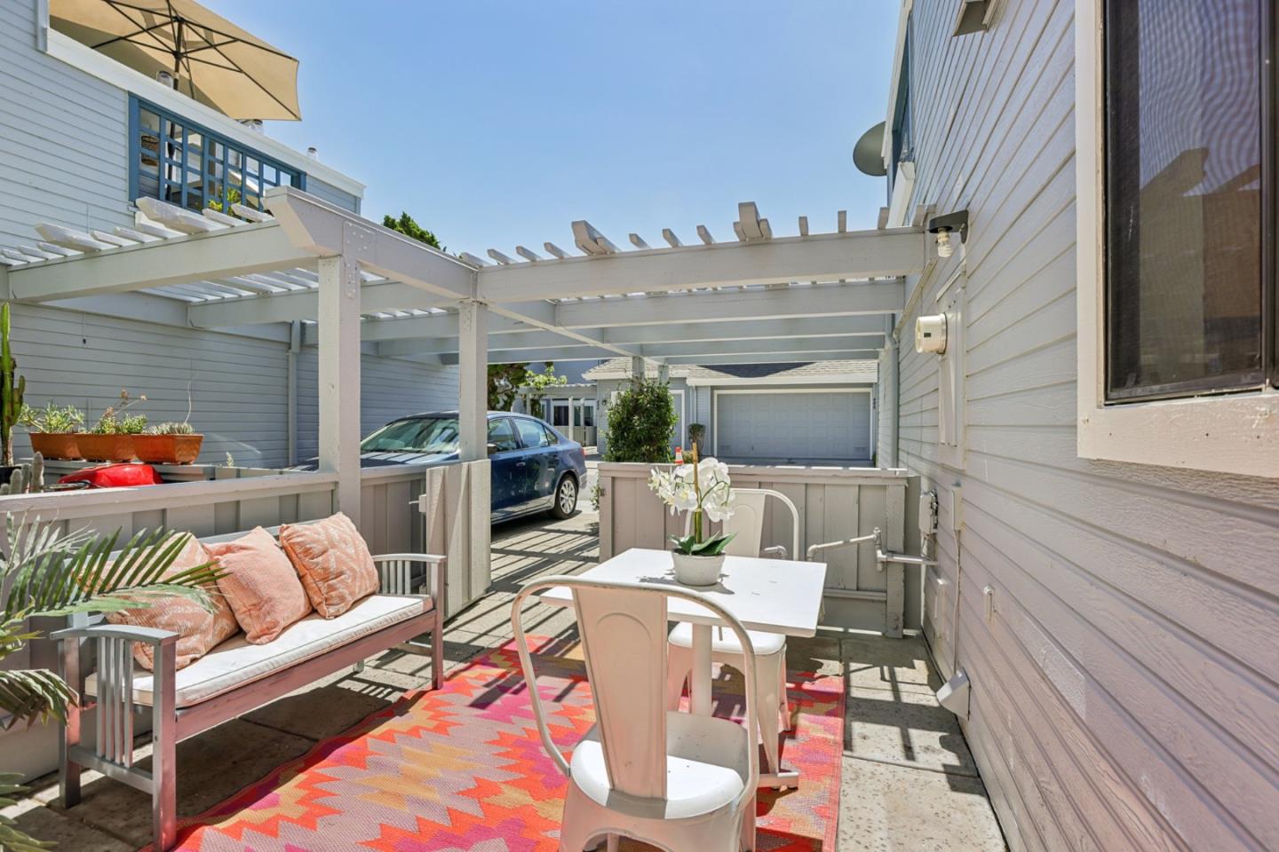 472 Mountain Laurel Court