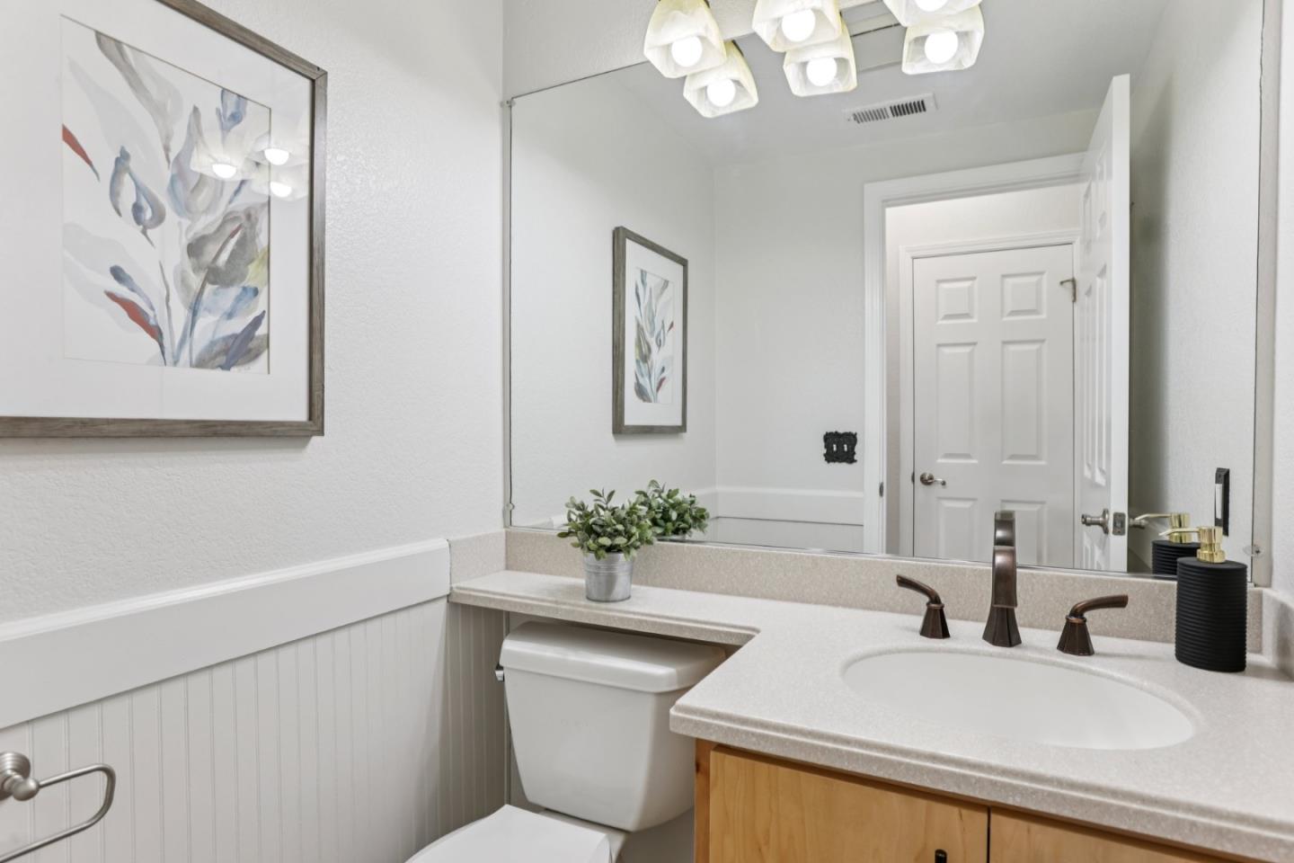 472 Mountain Laurel Court