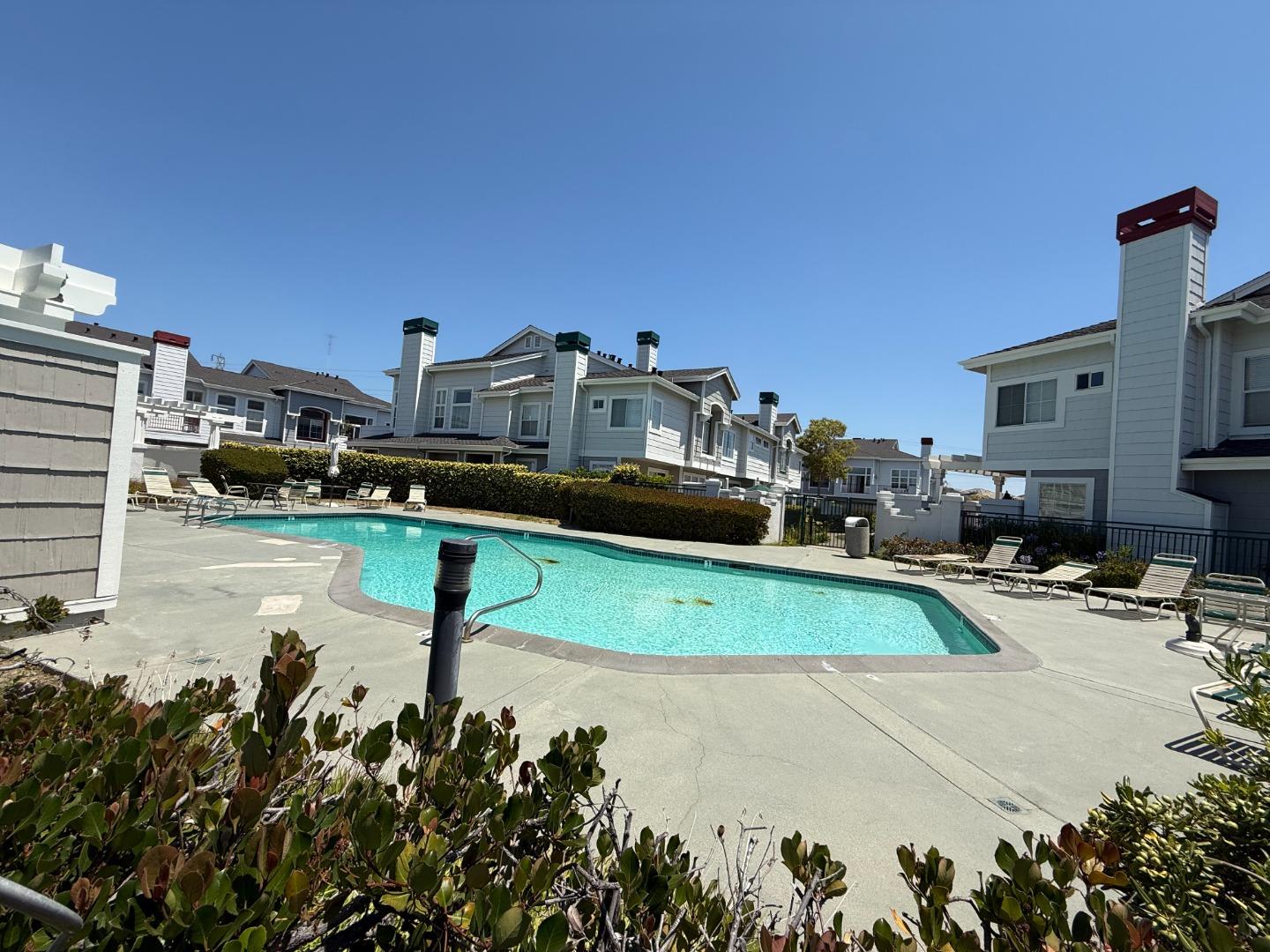 595 Shoal Circle