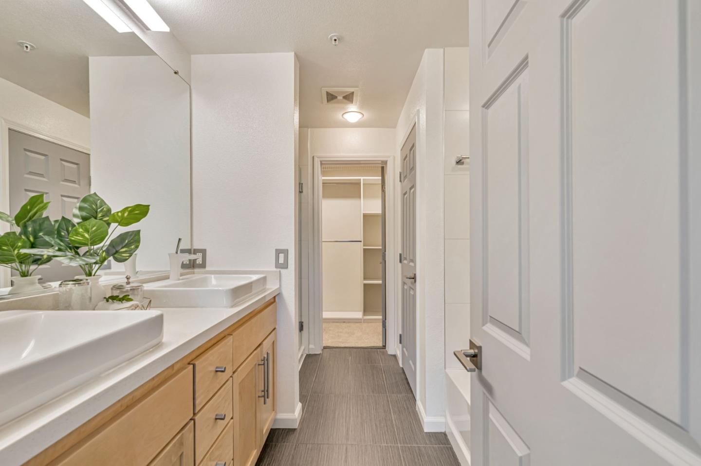 800 North 8th Street 311