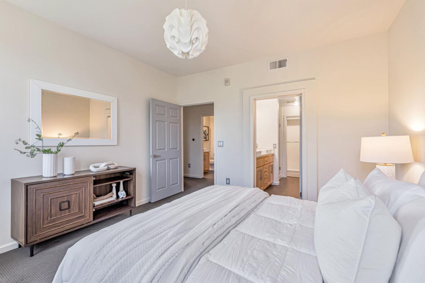 800 North 8th Street 311