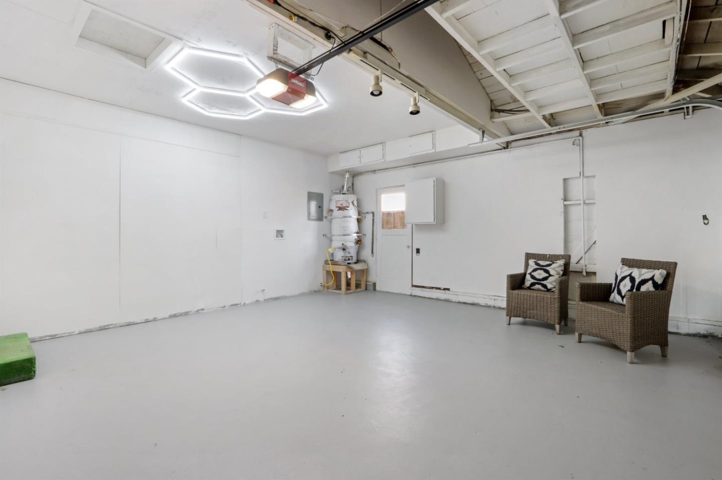 33359 University Drive