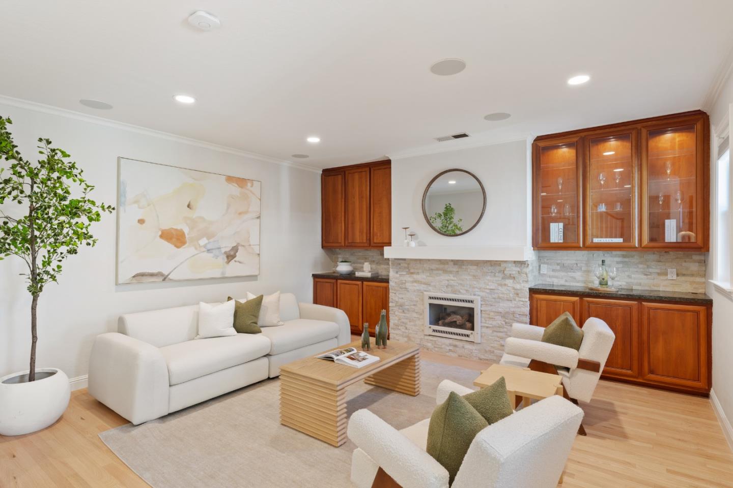 5087 Harwood RD