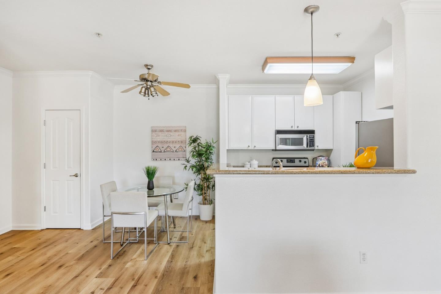 801 South Winchester Boulevard 1204