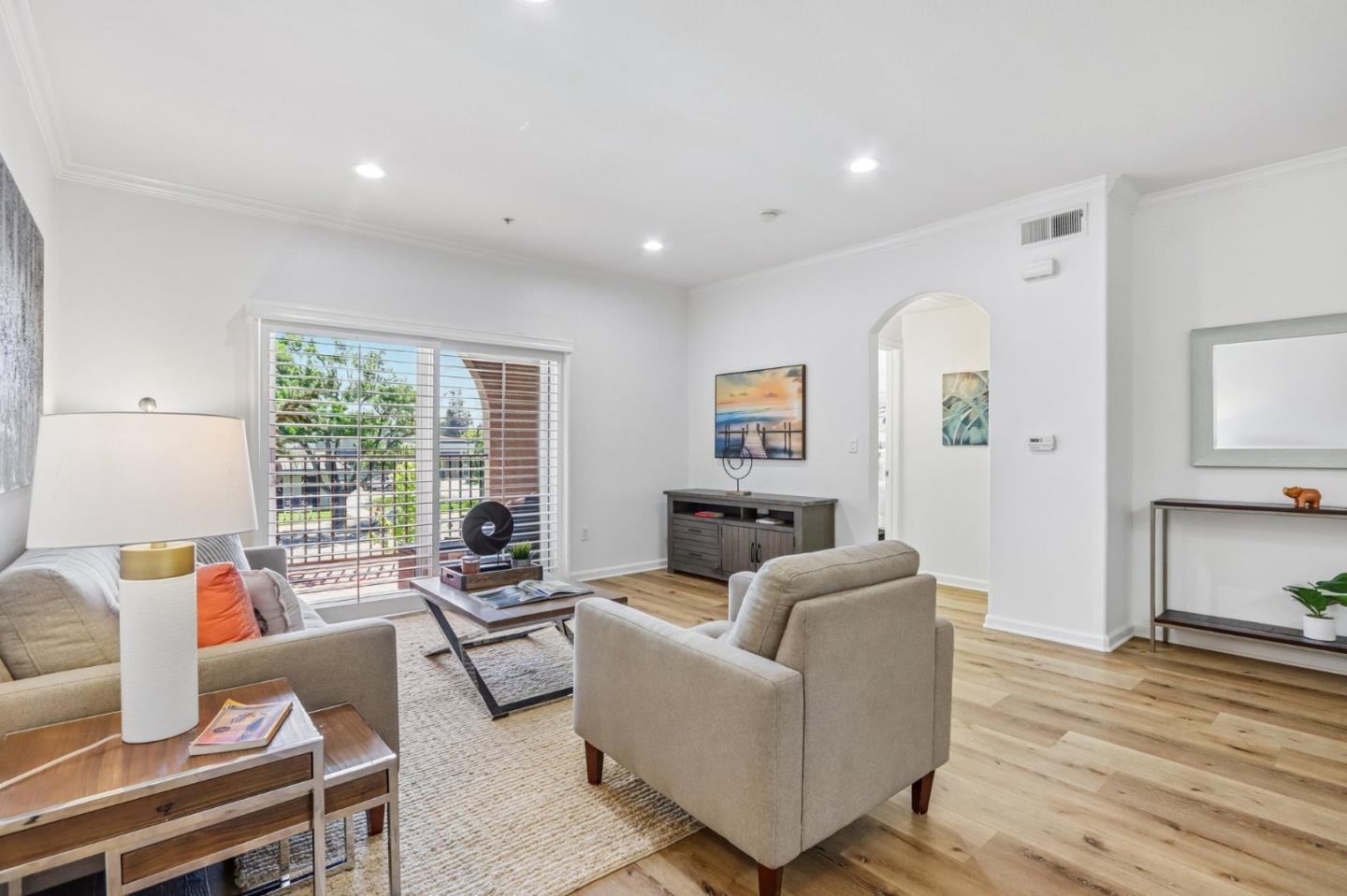 801 South Winchester Boulevard 1204
