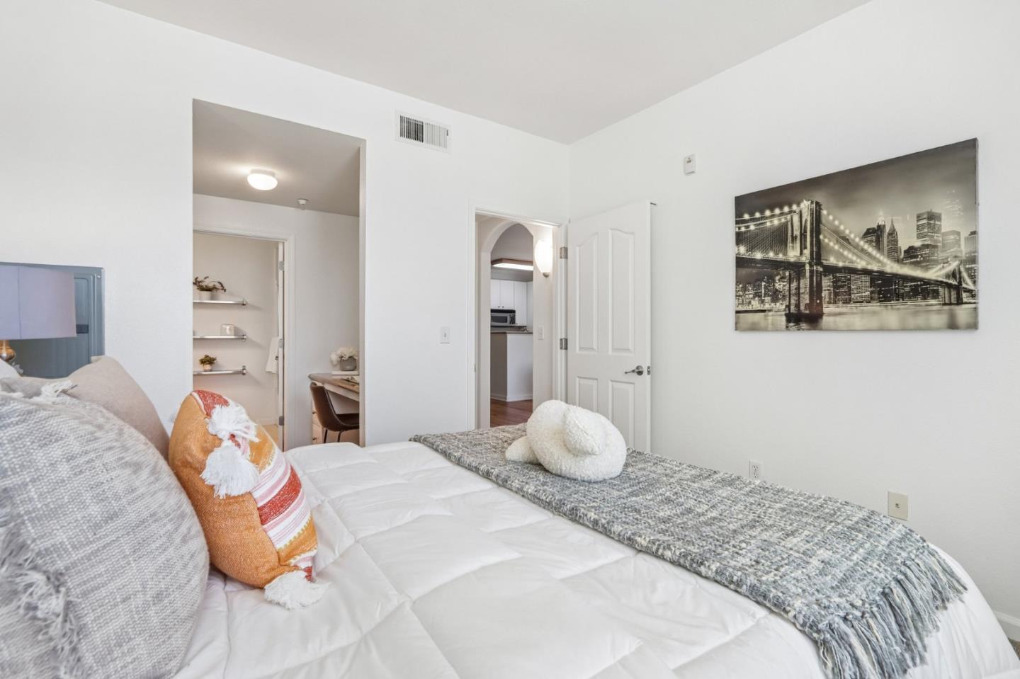 801 South Winchester Boulevard 1204
