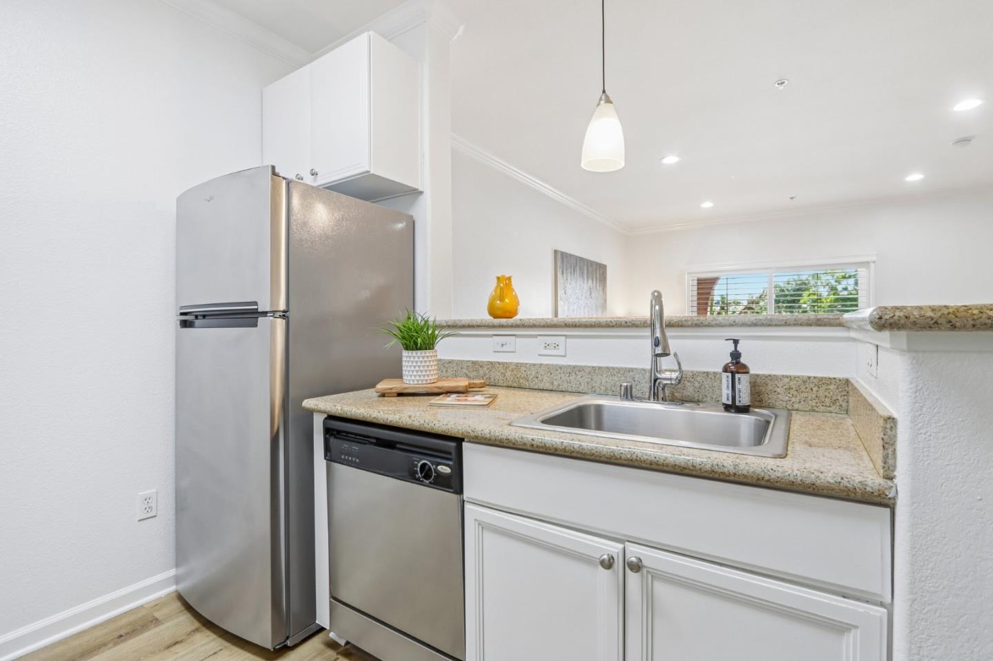 801 South Winchester Boulevard 1204