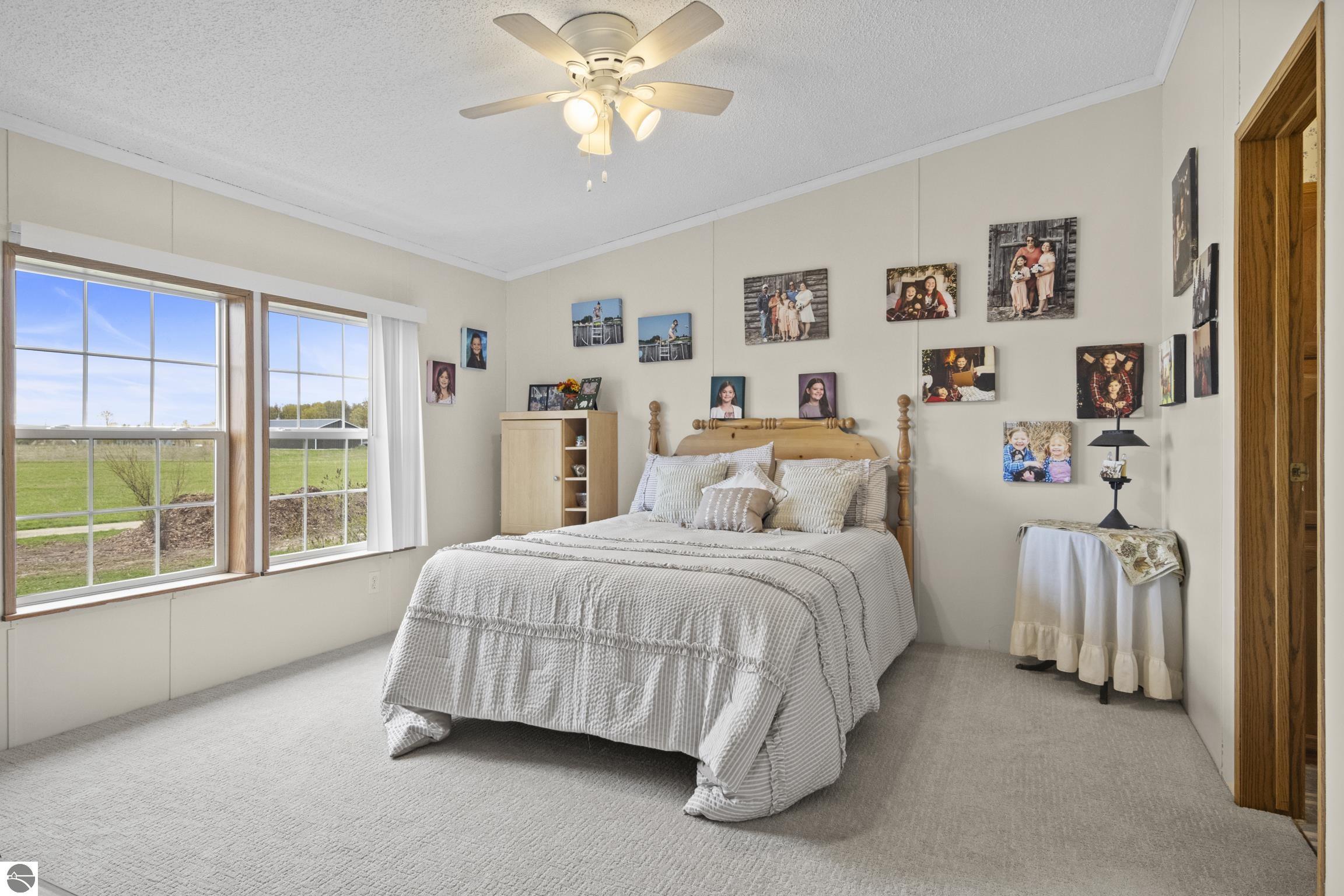 4433 Hamlin Road