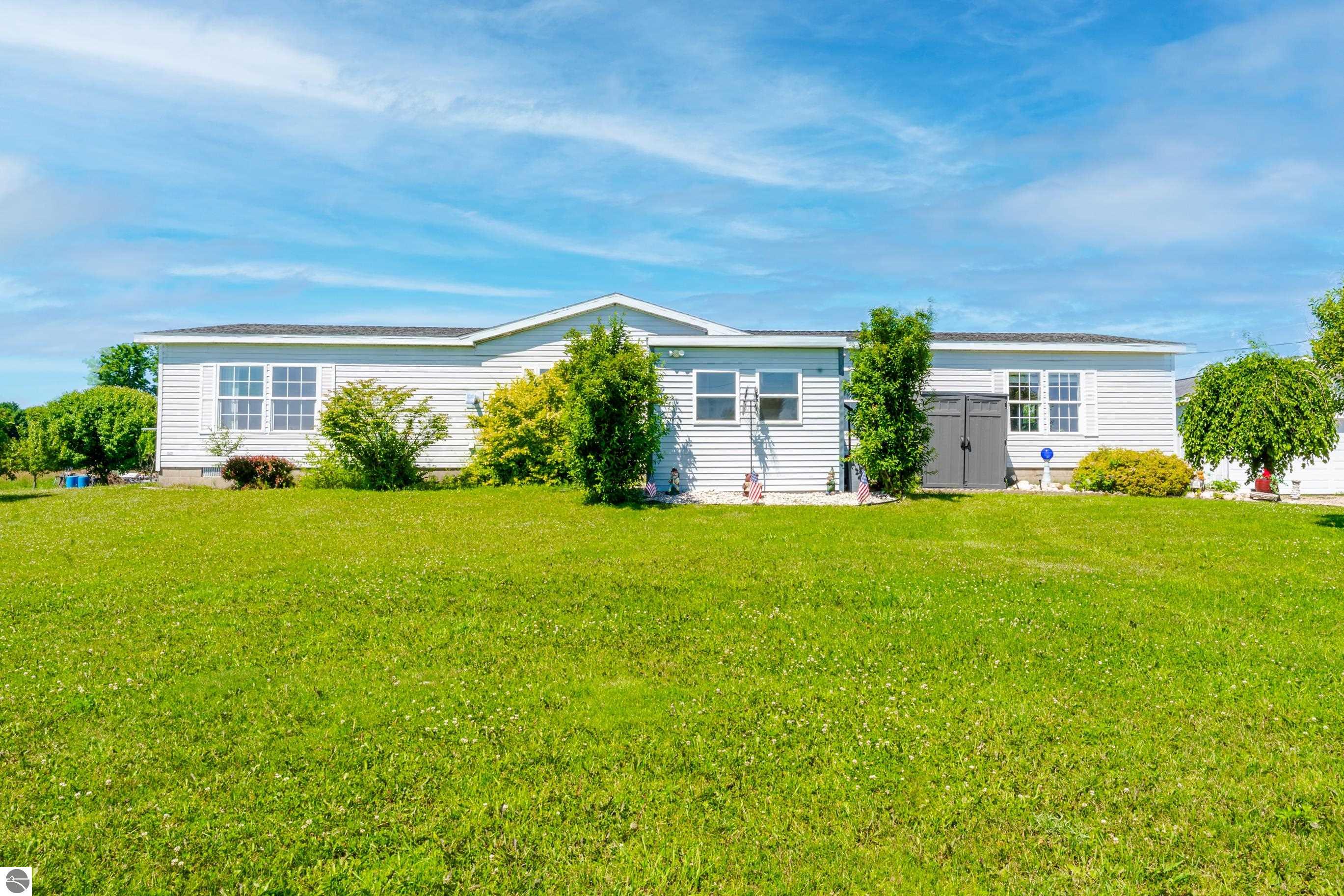 4433 Hamlin Road