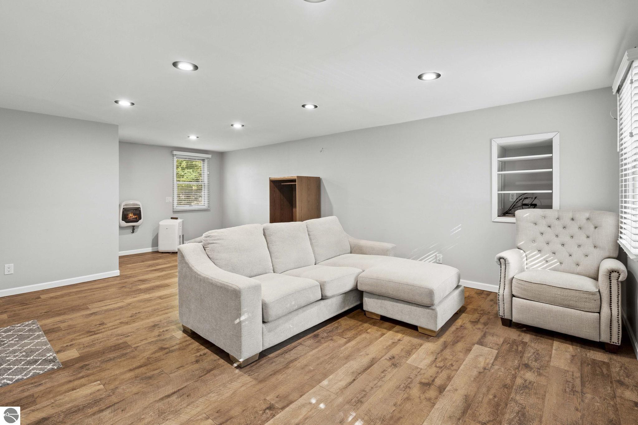 20614 White Oak Drive