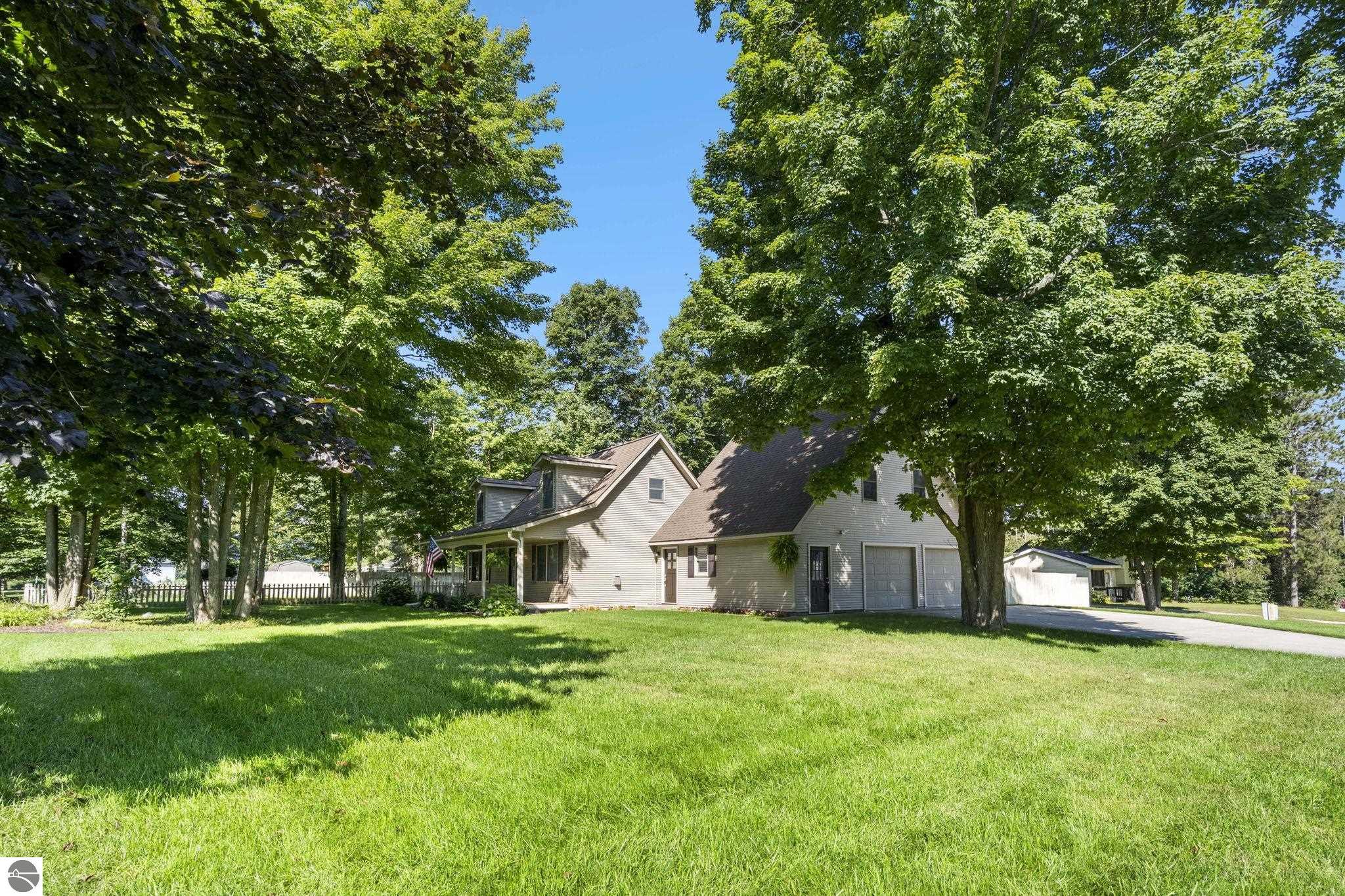 20614 White Oak Drive