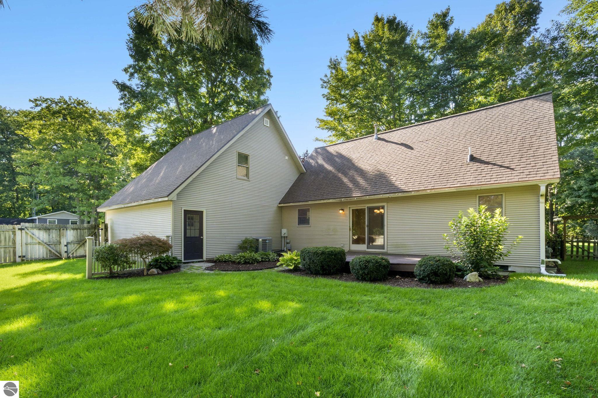 20614 White Oak Drive