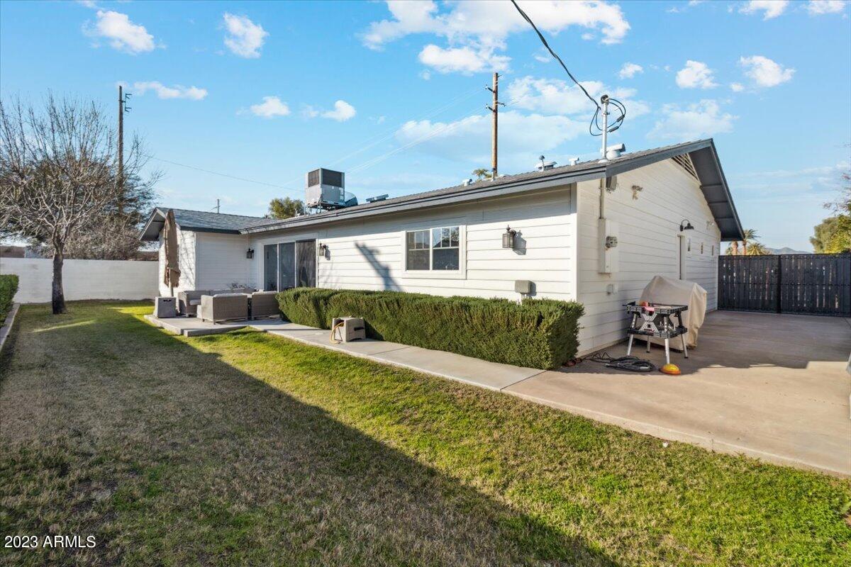 4233 E Osborn Road