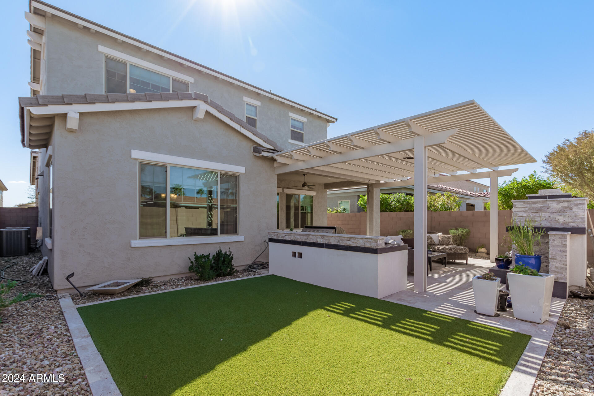 240 W Fellars Drive