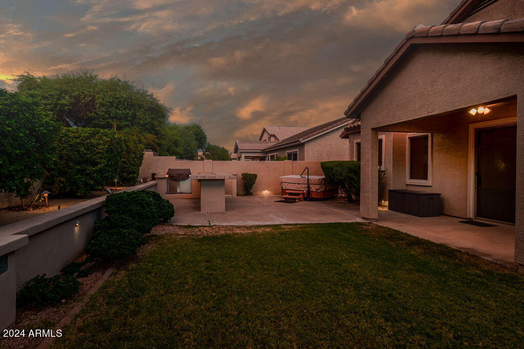 4820 E WILLIAMS Drive