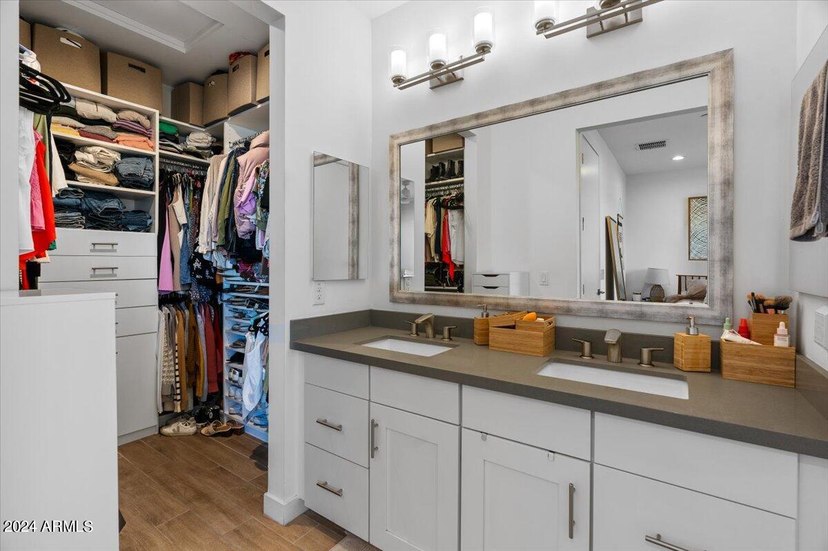 4444 N 25TH Street # 8
