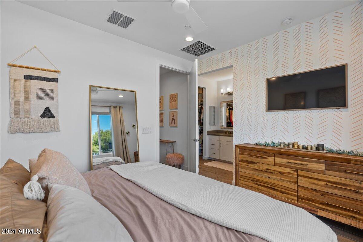 4444 N 25TH Street # 8