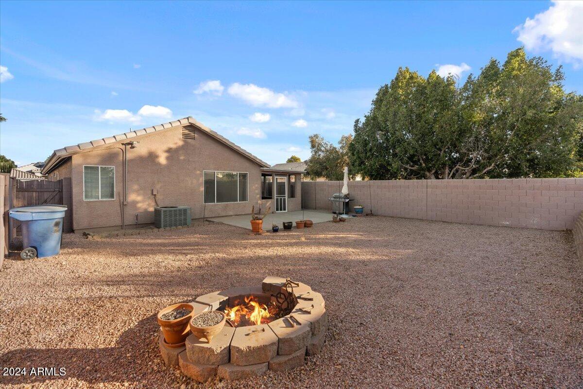 645 E GARY Drive