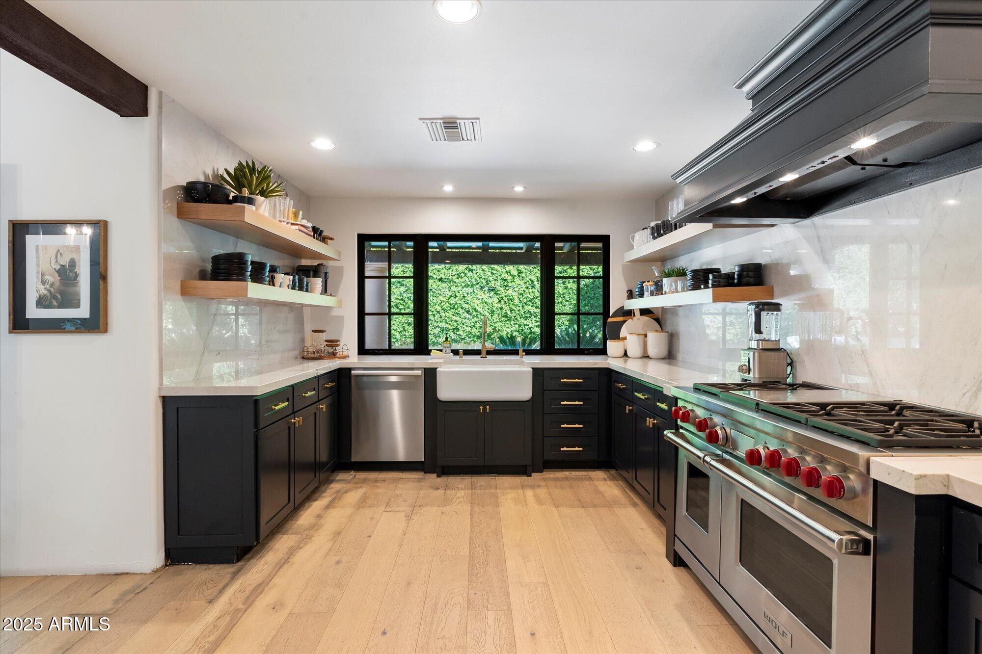 9836 E TOPAZ Drive