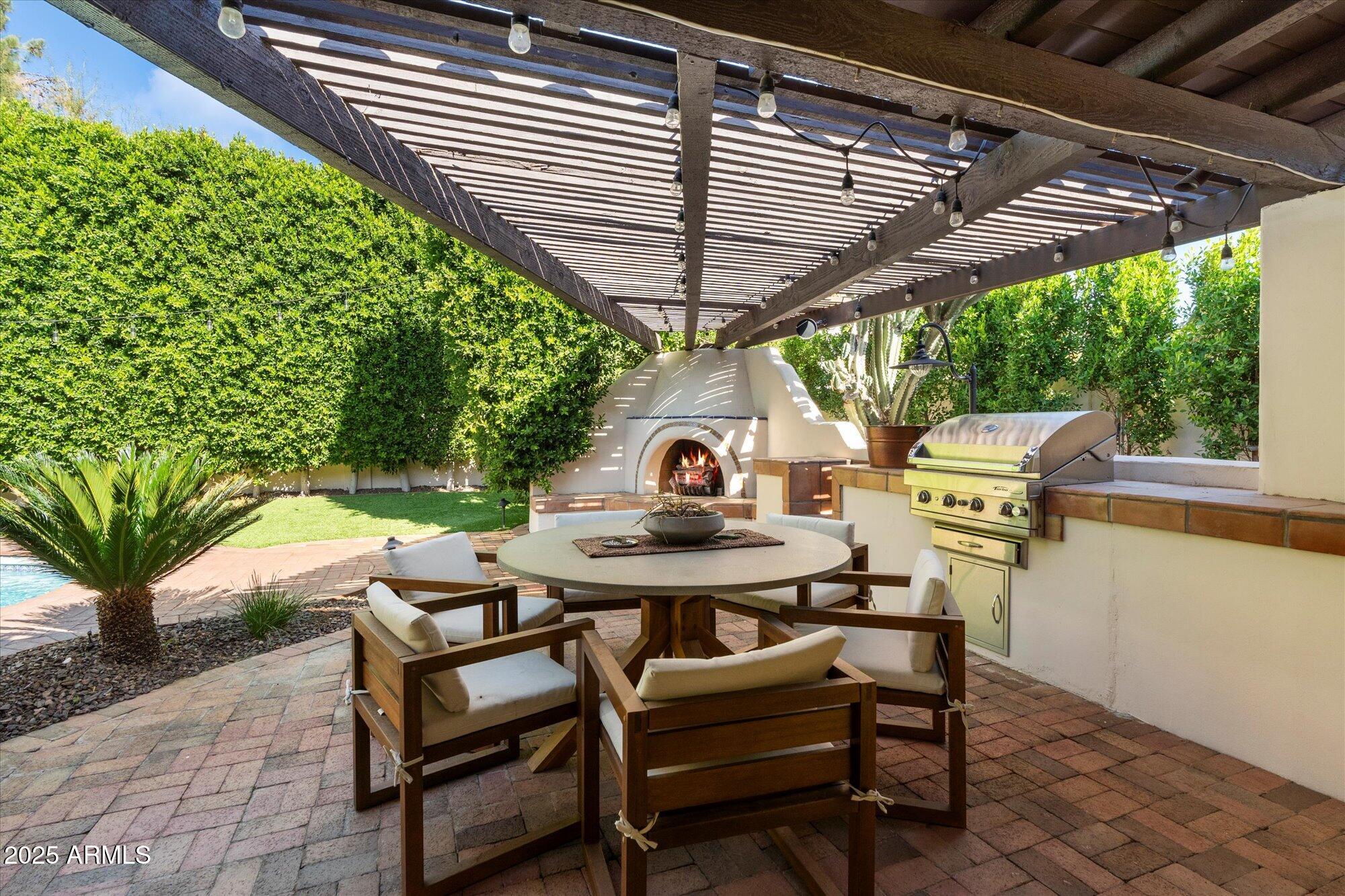 9836 E TOPAZ Drive
