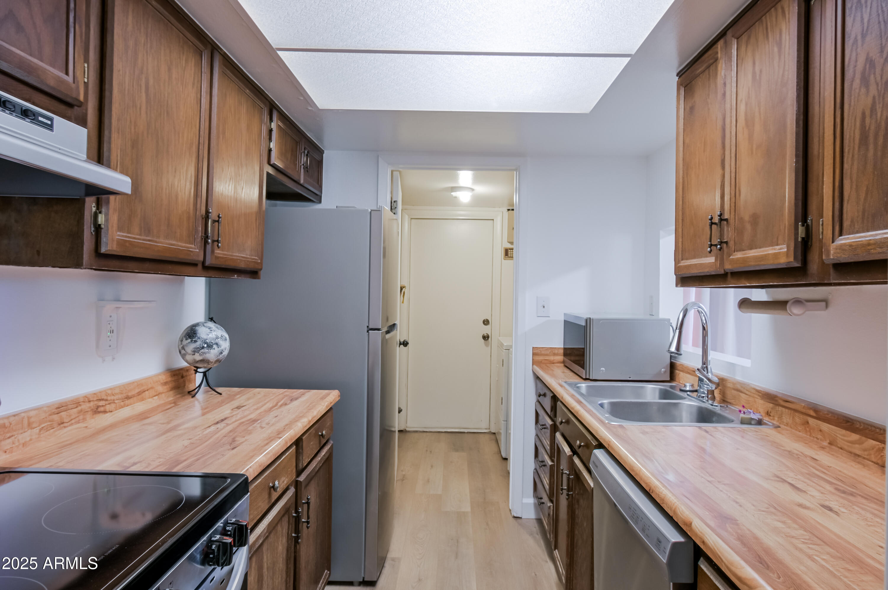 6540 N 7TH Avenue, 46