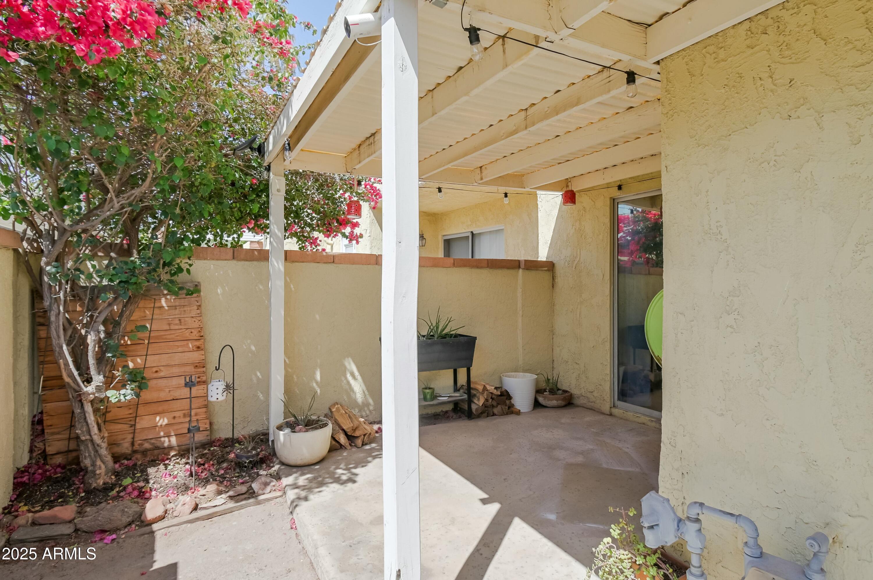 6540 N 7TH Avenue, 46