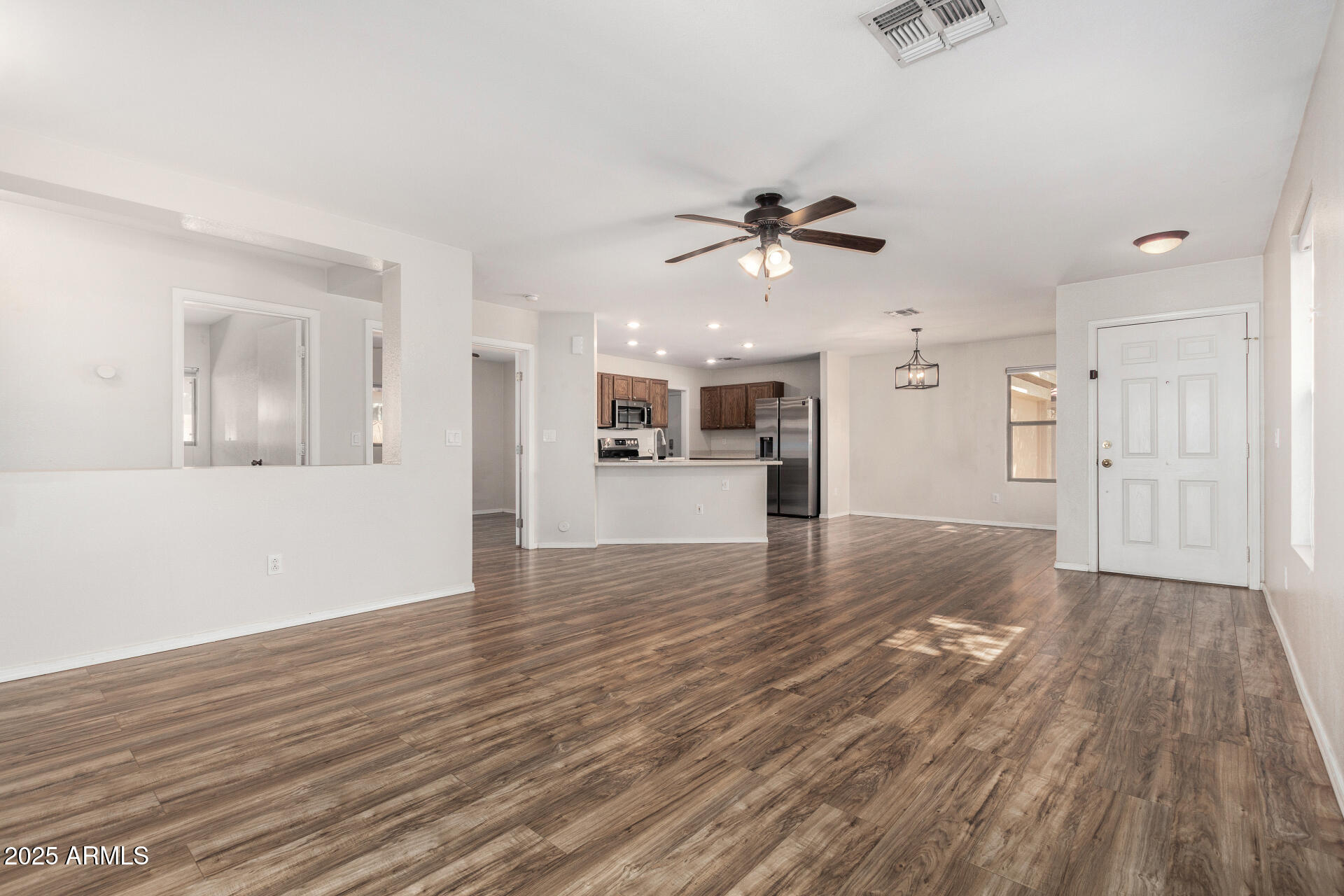 2424 E PEACH TREE Drive