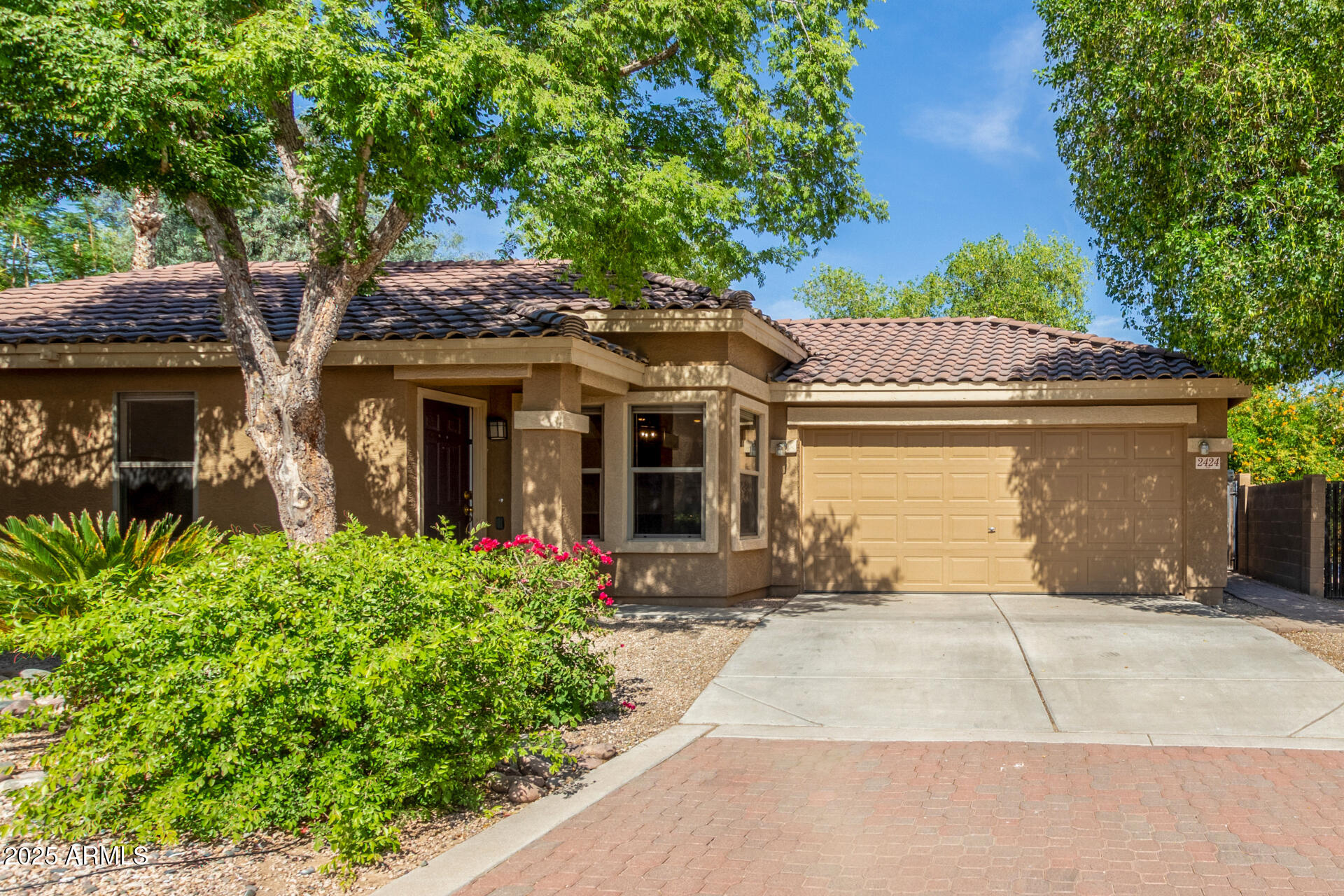 2424 E PEACH TREE Drive