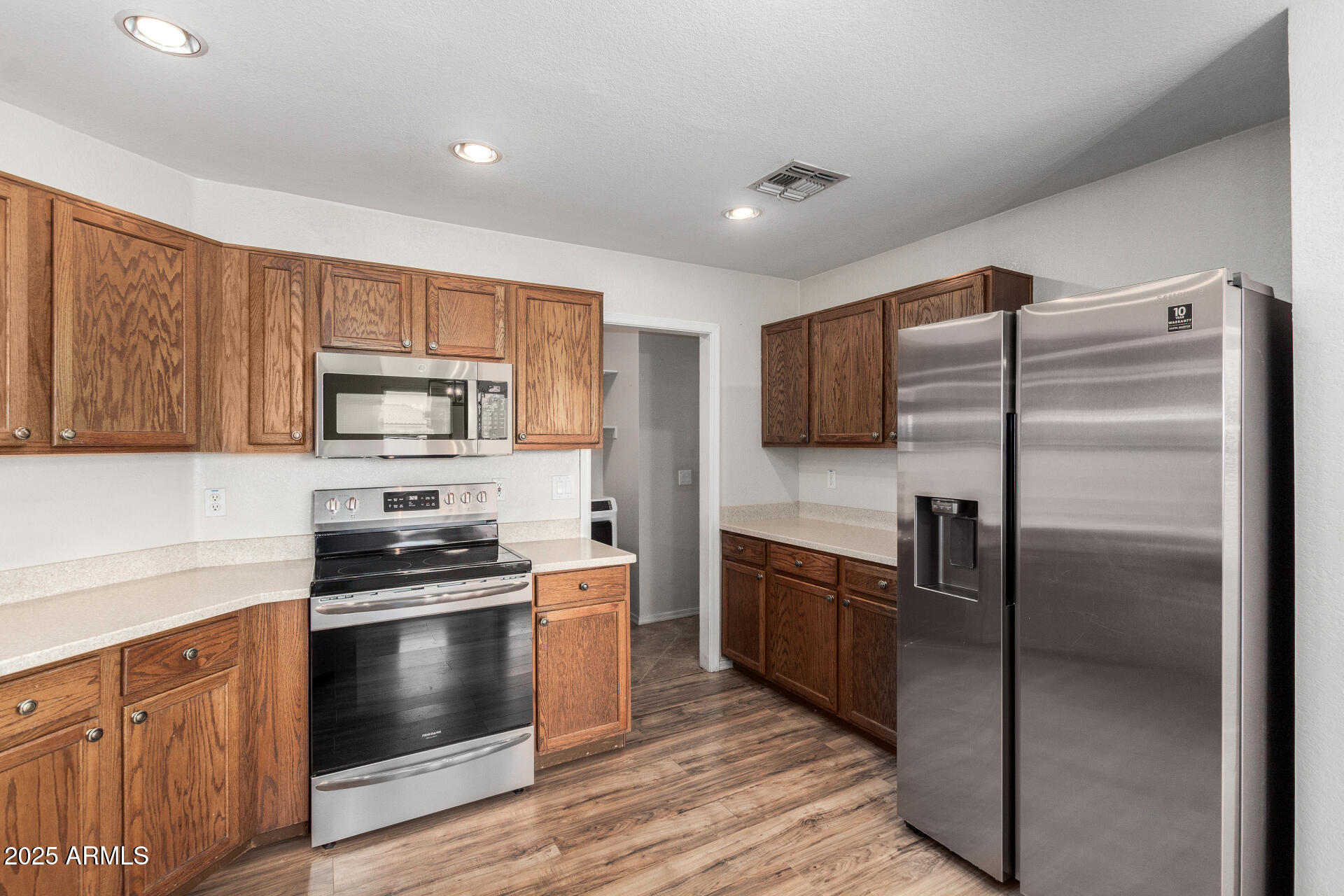2424 E PEACH TREE Drive