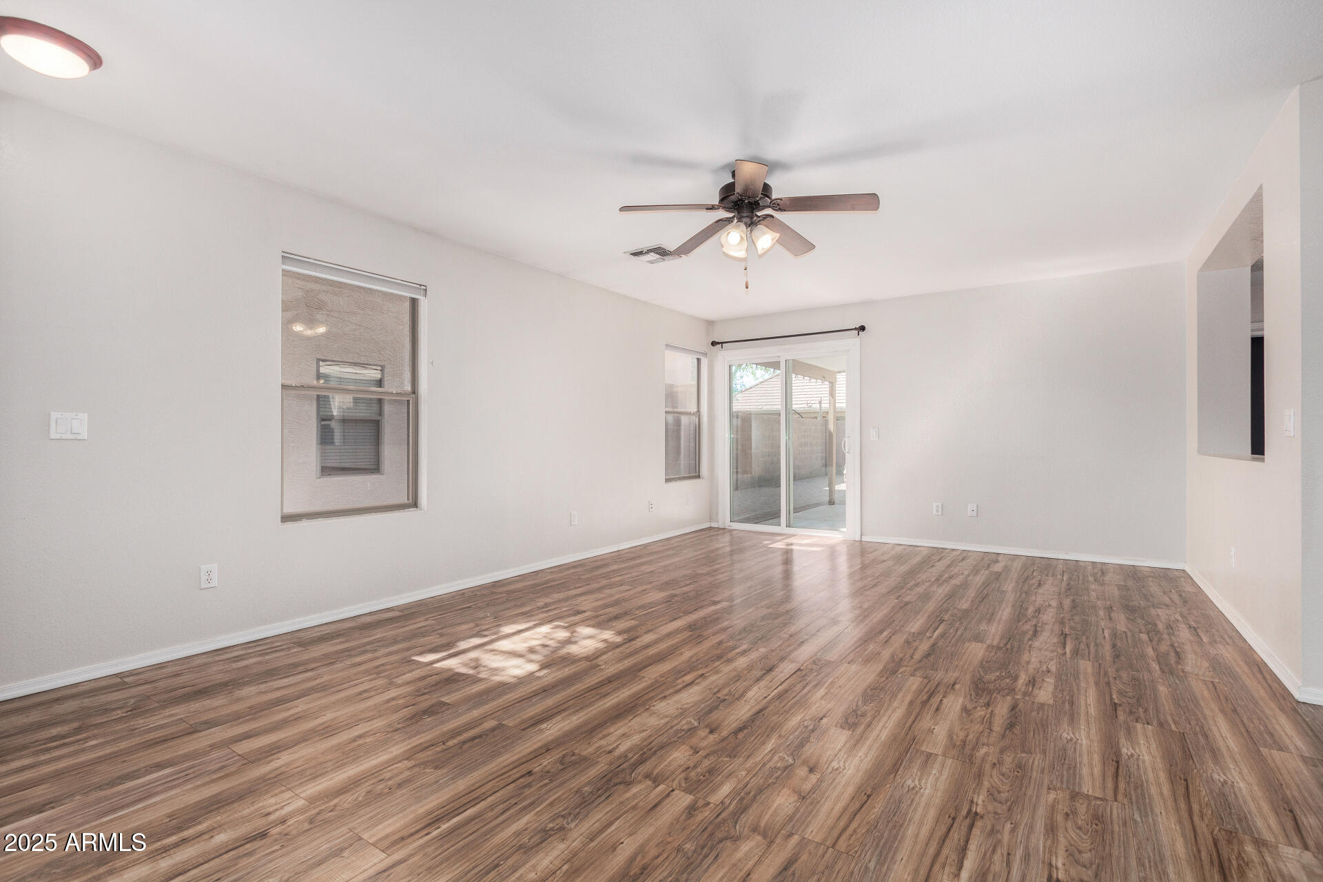 2424 E PEACH TREE Drive