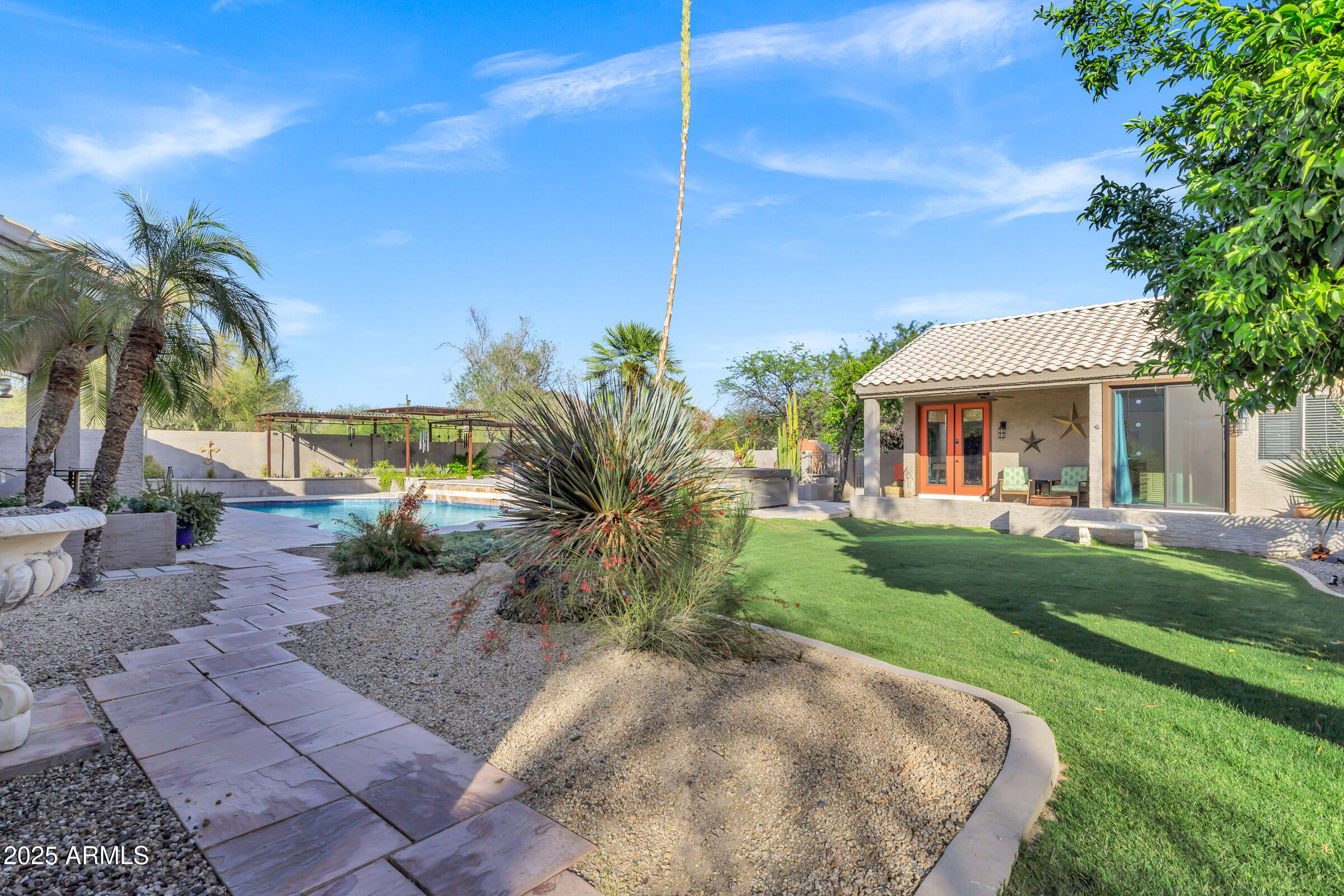 26475 N WRANGLER Road