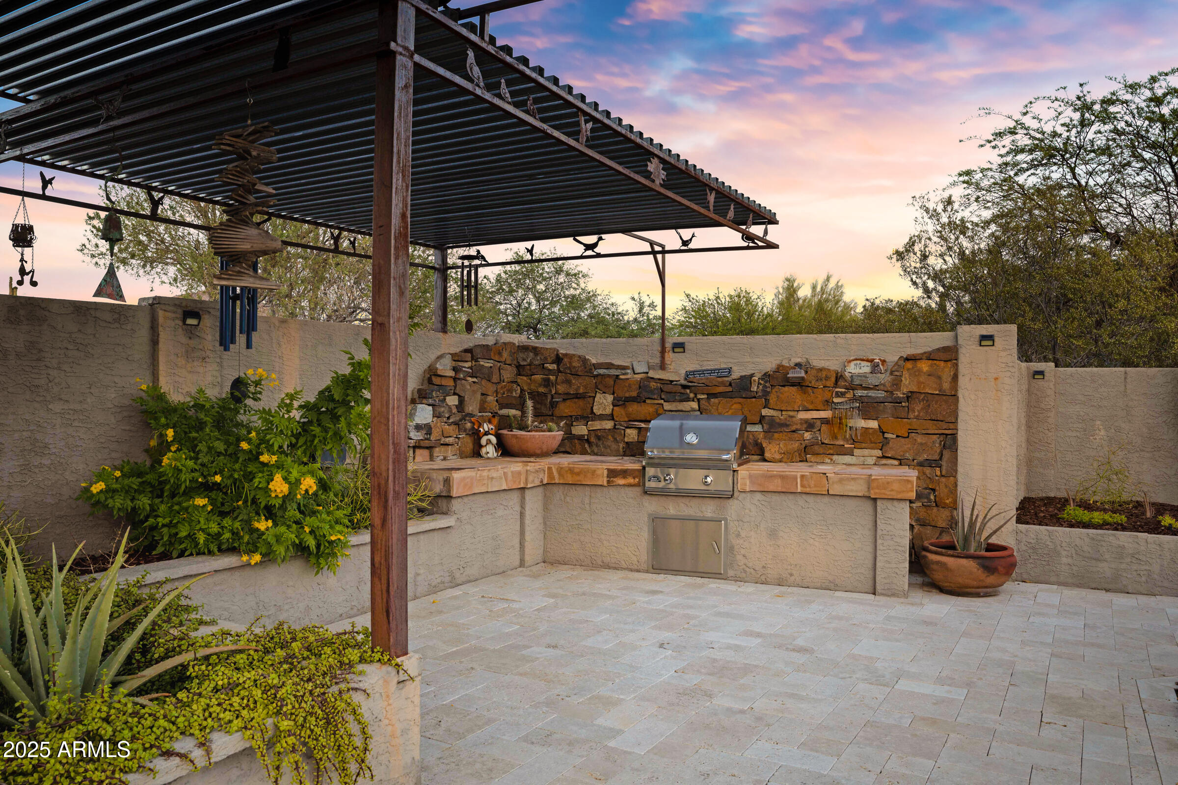 26475 N WRANGLER Road