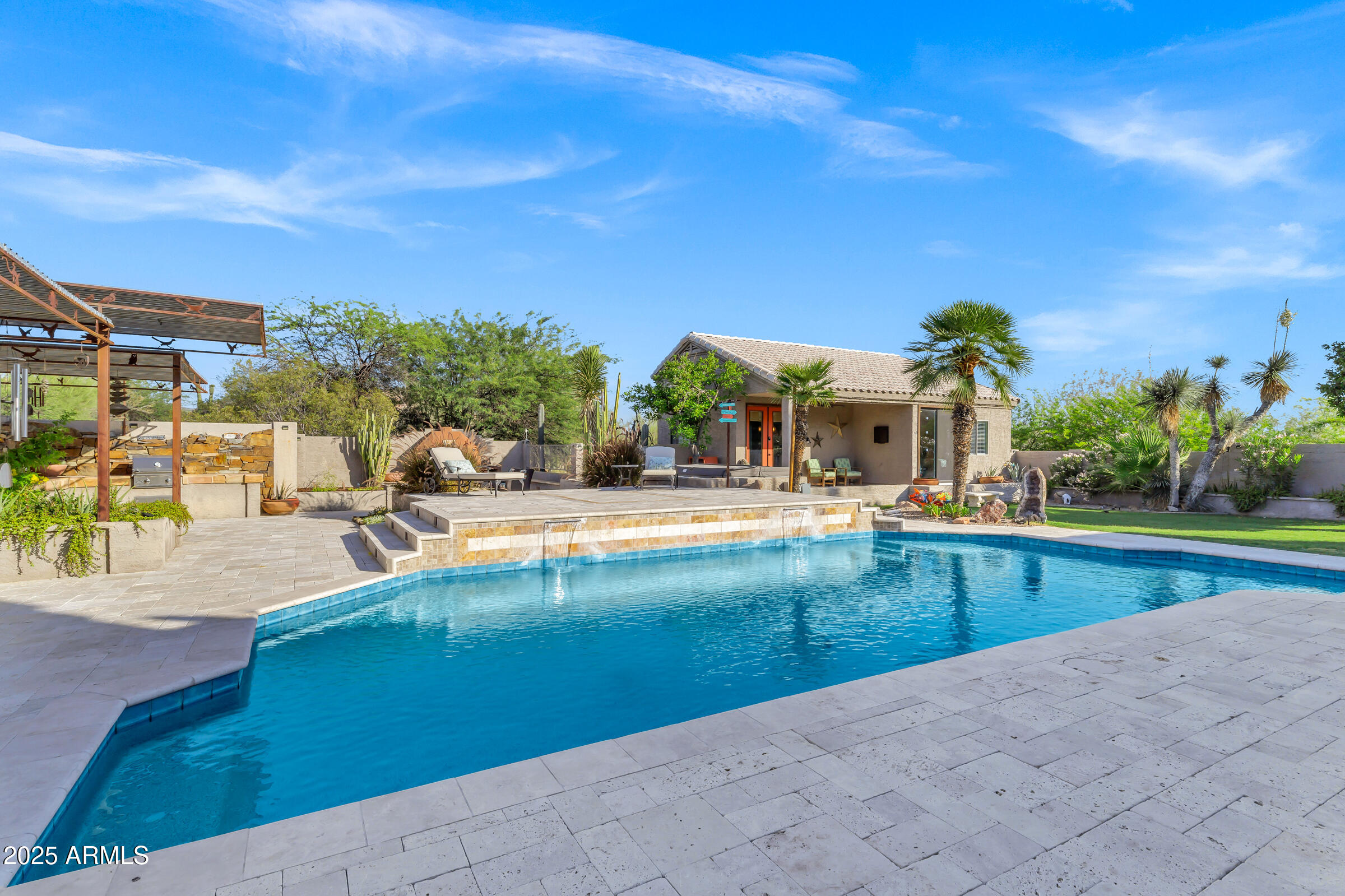 26475 N WRANGLER Road