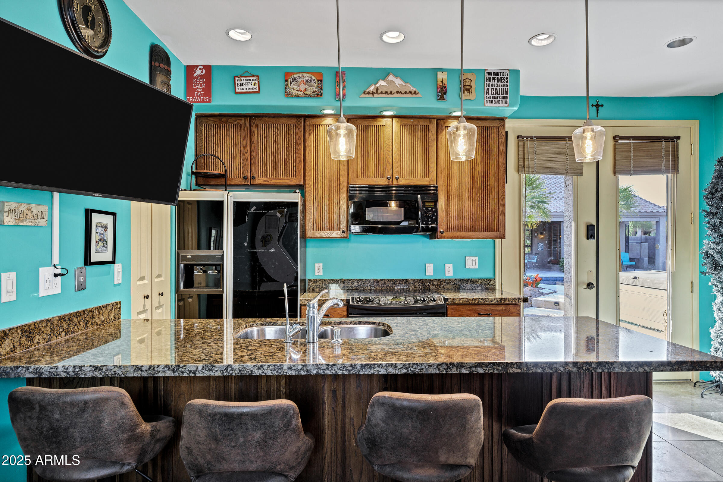 26475 N WRANGLER Road