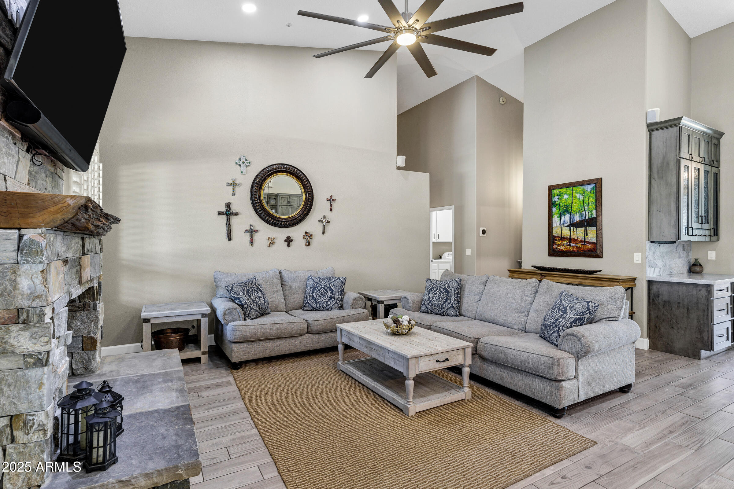 26475 N WRANGLER Road