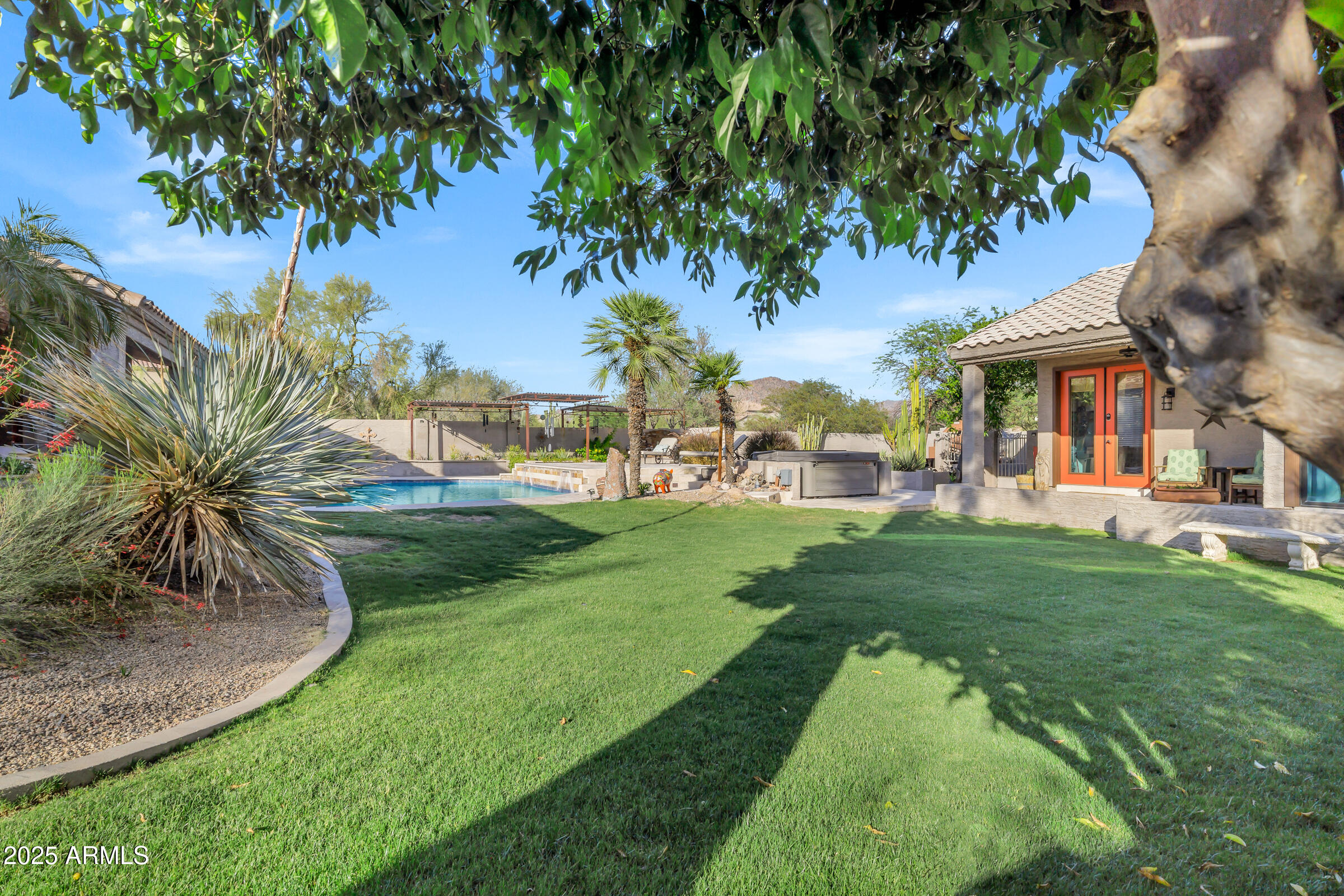 26475 N WRANGLER Road