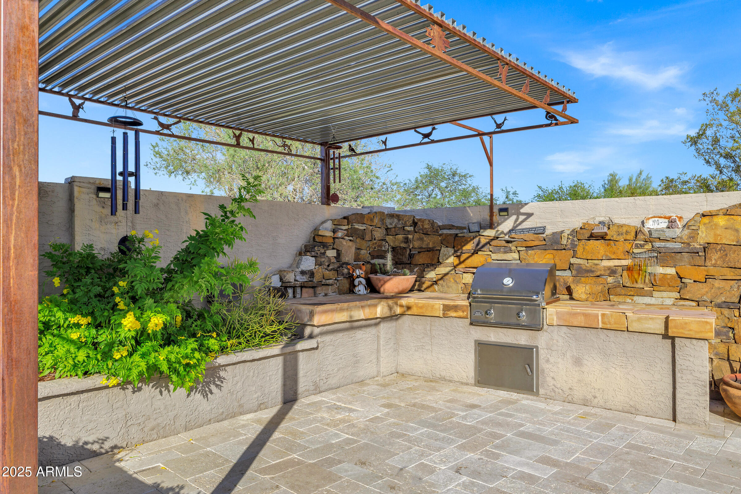 26475 N WRANGLER Road