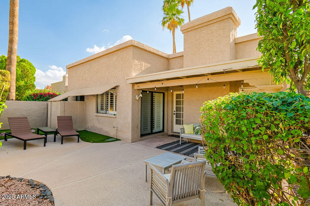 6611 N 79TH Place