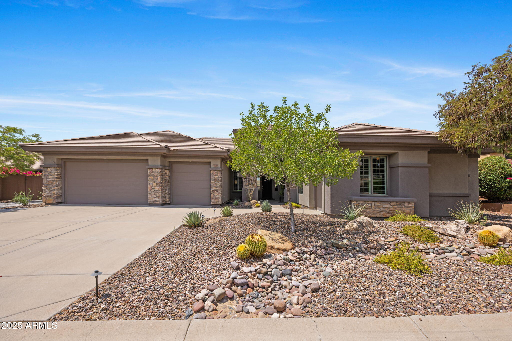 41714 N SIGNAL HILL Court